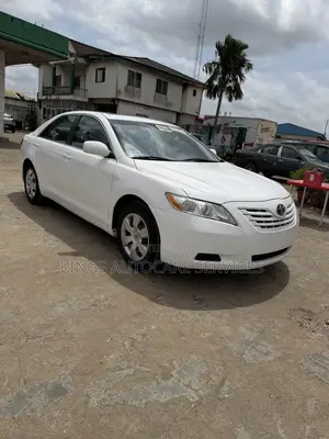 Toyota Camry LE 4dr Sedan (2.4L 4cyl 5A) 2007 White