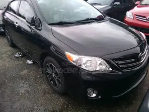 Toyota Corolla 2010 Black