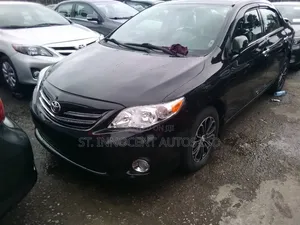 Toyota Corolla 2010 Black