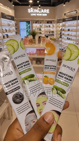 Brightening, Moisturizing and Whitening Mud Mask