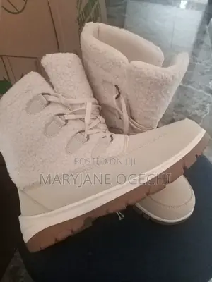Universal Thread Boot