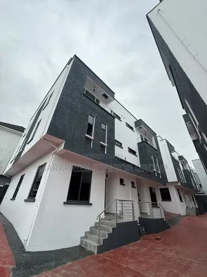 4bdrm Duplex in Opebi Ikeja Lagos for sale