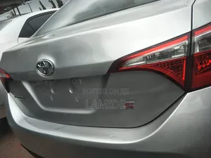 Toyota Corolla 2015 Silver