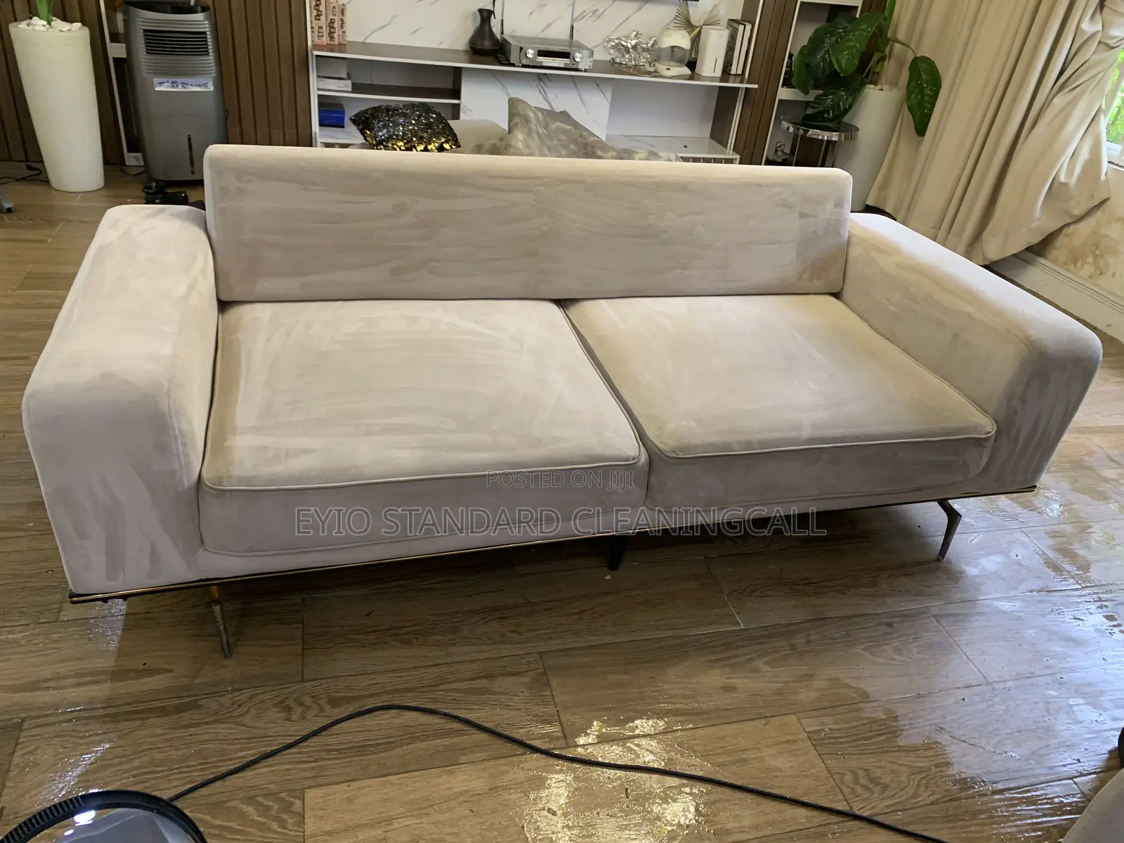 Upholstery and Rug Wash