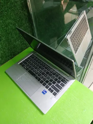 Laptop HP EliteBook 840 G8 8GB Intel Core i5 SSD 256GB