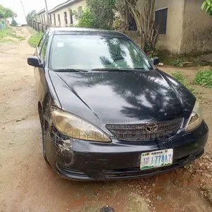 Toyota Camry 2004 Blue