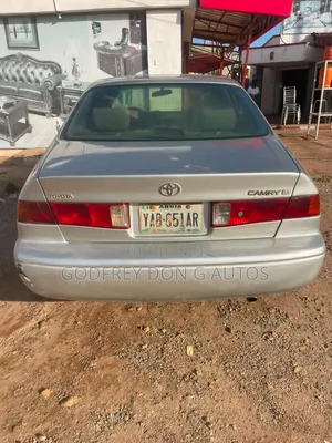 Toyota Camry 2001 Silver
