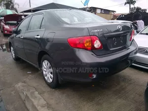 Toyota Corolla 2010 Black