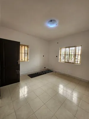 Mini Flat in Lekki Phase 1 for rent