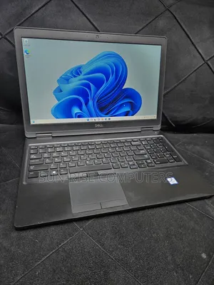 Laptop Dell Precision 3530 16GB Intel Core i7 SSD 512GB