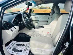 Toyota Venza LE 4dr Wagon (2.7L 4cyl 6A) 2015 Black