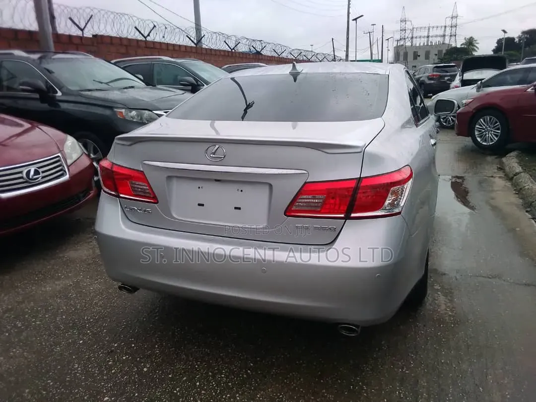Lexus ES 2013 Silver