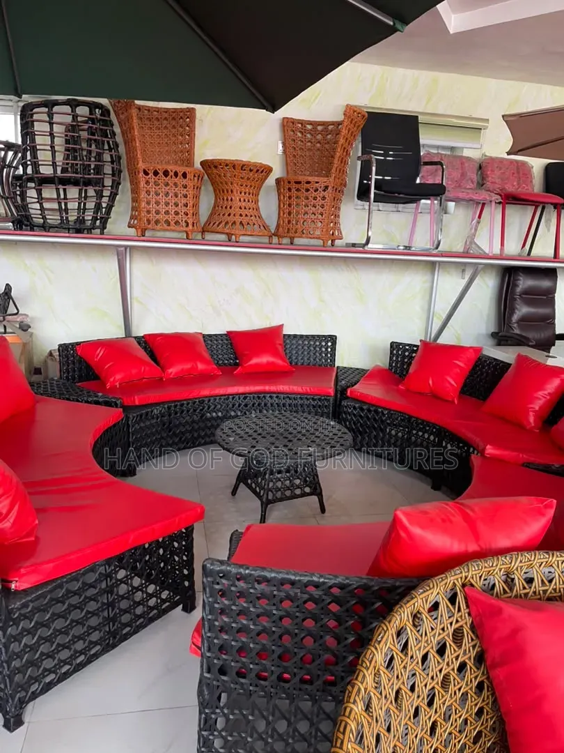 Uniquely Designed Round Shape Outdoor
