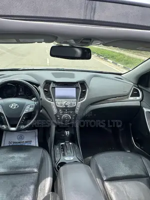 Hyundai Santa Fe Limited 4dr SUV (3.3L 6cyl 6A) 2015 Silver