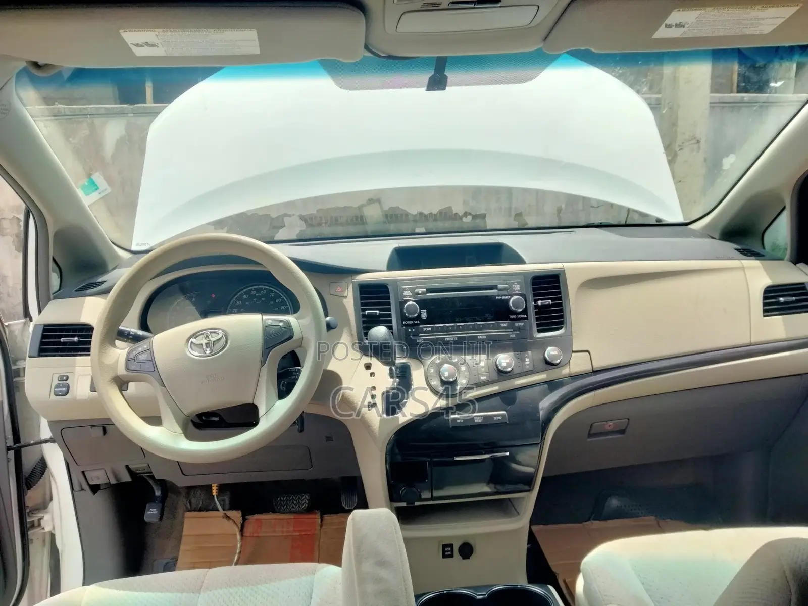 Toyota Sienna 2012 White