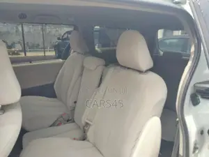 Toyota Sienna 2012 White