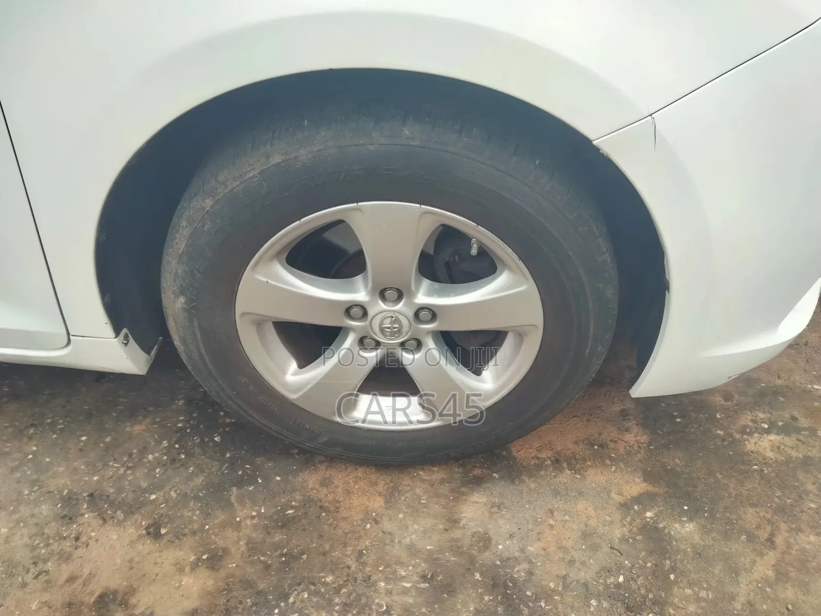 Toyota Sienna 2012 White