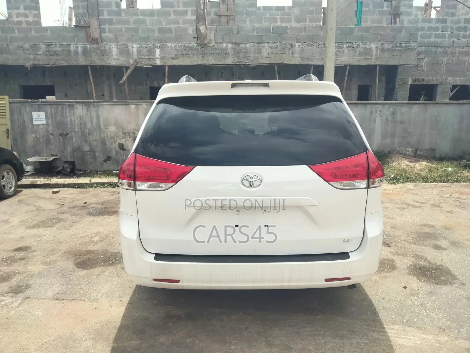 Toyota Sienna 2012 White