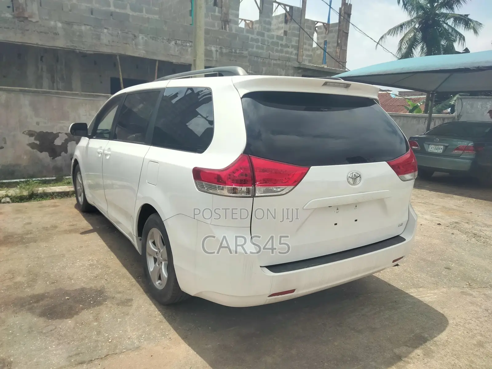 Toyota Sienna 2012 White