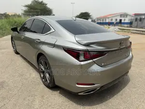 Lexus ES 350 F Sport FWD 2019 Gold