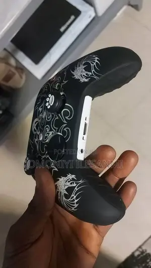 Xbox Series X/S Wireless Controller