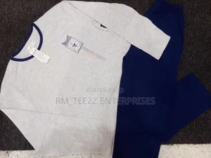 Unisex 2-Piece Long Sleeves Sleepwear Sets