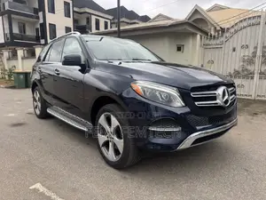 Mercedes-Benz GLE-Class GLE 250d 4MATIC 2017 Blue