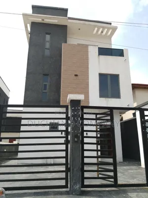 5bdrm Duplex in Phase 2 for sale