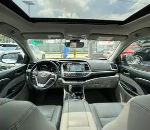 Toyota Highlander 2018 Silver