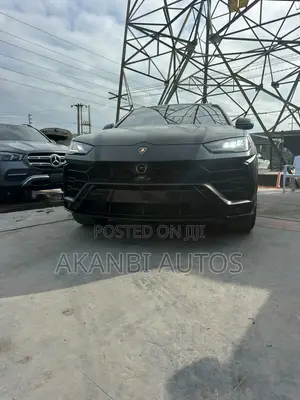 Lamborghini Urus Base 2019 Matt Black