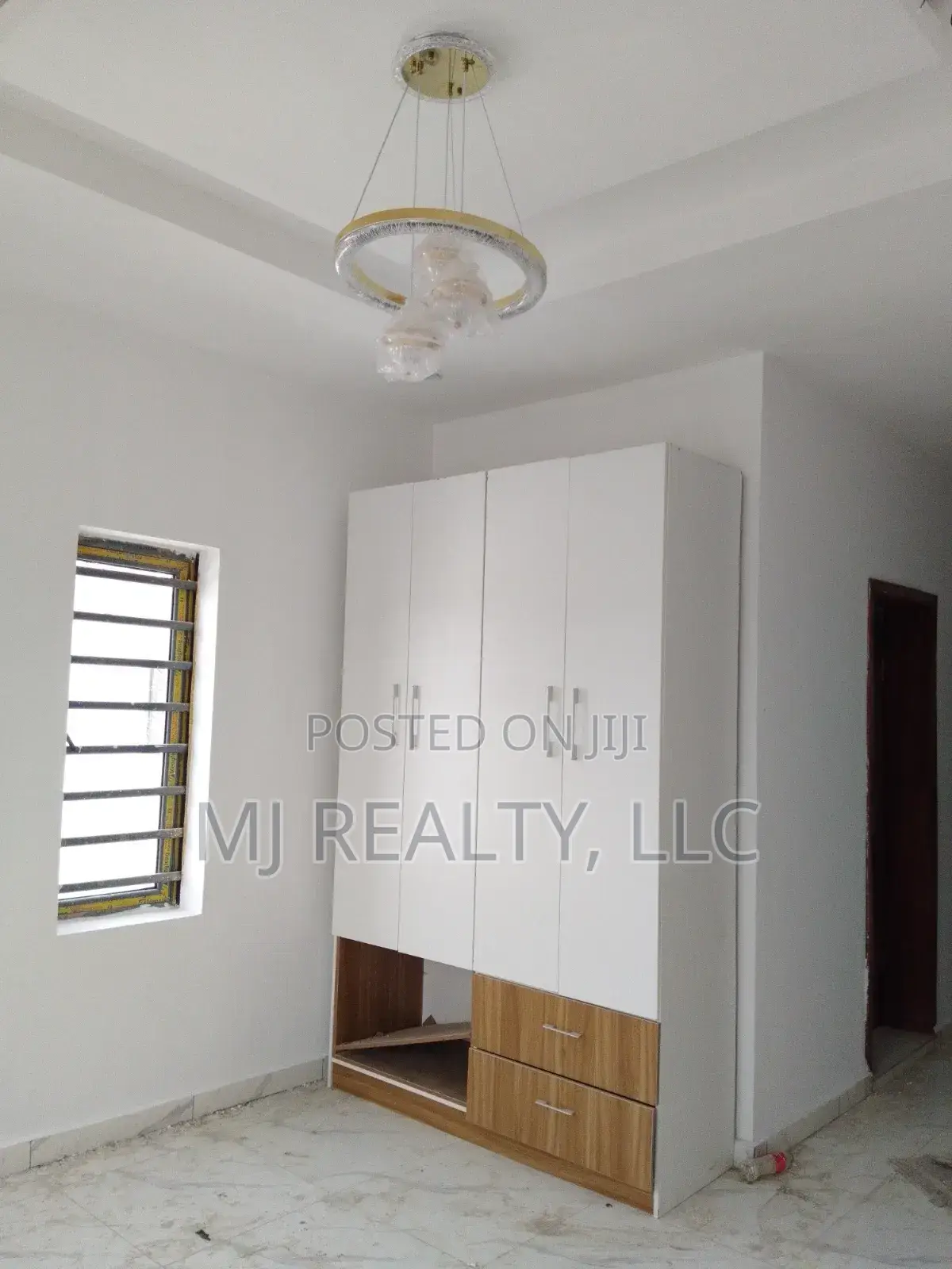 5bdrm Duplex in Phase 2 for sale