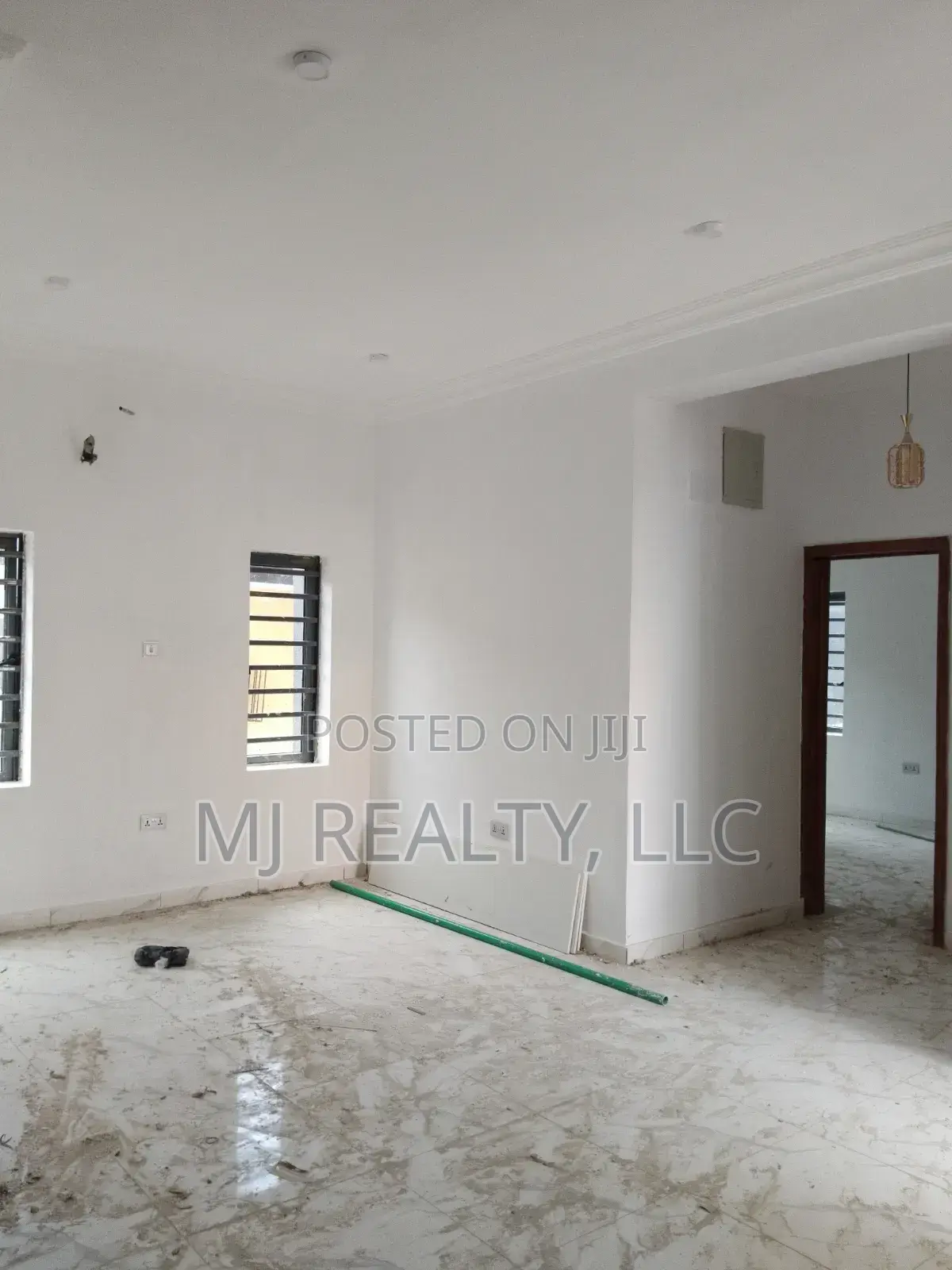 5bdrm Duplex in Phase 2 for sale