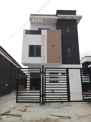 5bdrm Duplex in Phase 2 for sale