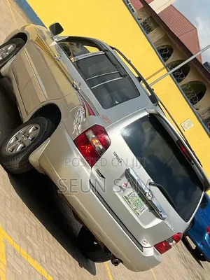 Toyota Highlander 2005 Silver