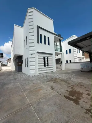 4bdrm Duplex in Akobo for sale