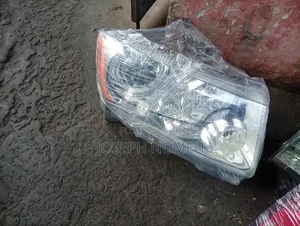 2012 Jeep Cherokee Headlight