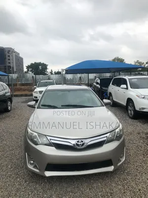 Toyota Camry 2014 Gold