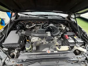 Toyota Hilux 2025 Black