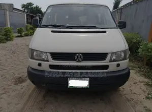 Volkswagen Transporter 2004 White
