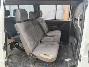 Volkswagen Transporter 2004 White