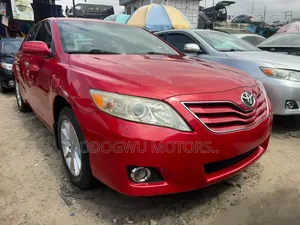 Toyota Camry LE V6 4dr Sedan (3.5L 6cyl 6A) 2011 Red