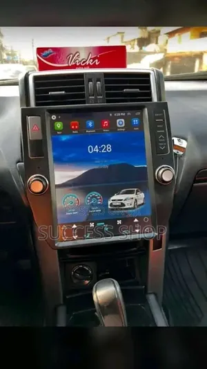 Toyota Prado 150 2014-2017 Tesla Android + Reverse Camera