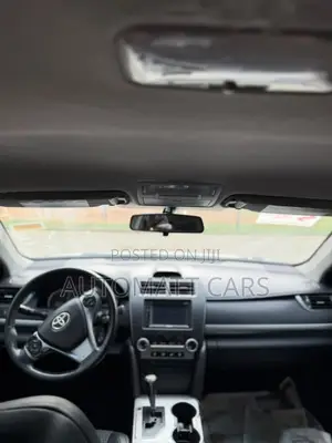 Toyota Camry SE 4dr Sedan (2.5L 4cyl 6A) 2013 Silver