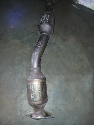 Center Exhaust Catalyst Toyota CHR Corolla Cross 2023 2024 2025 2026