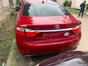 Lexus ES 2013 Red