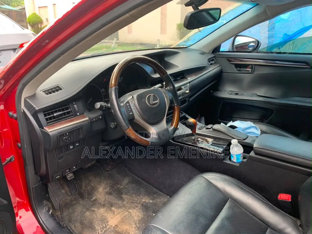 Lexus ES 2013 Red