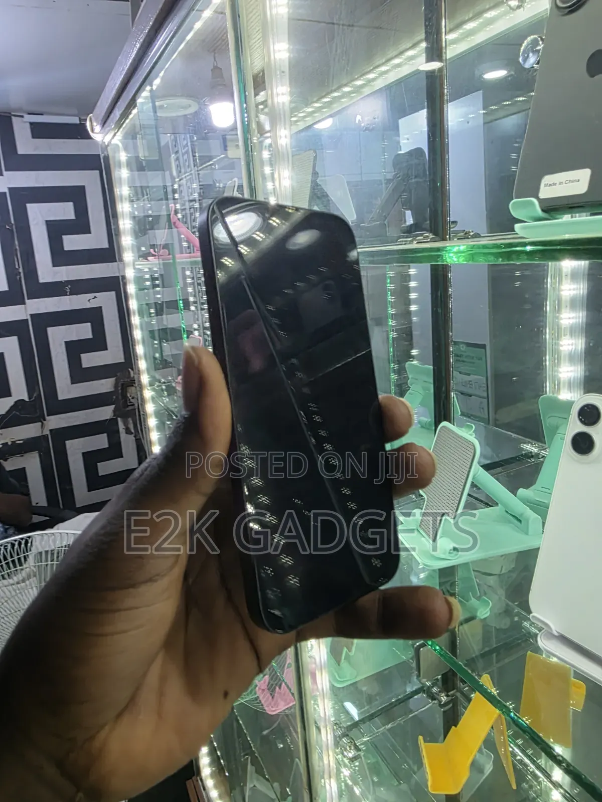 Apple iPhone 16e 128 GB Black