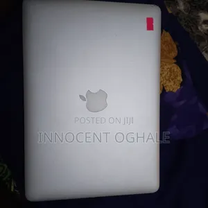 Laptop Apple MacBook 2017 8GB Intel Core i5 SSD 256GB