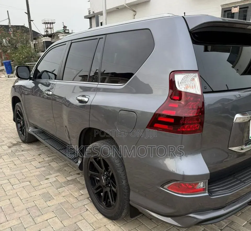 Lexus GX 460 2021 Gray