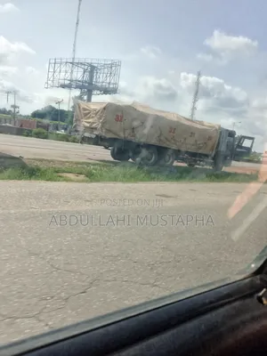 General Seller of Dangote and Bua Cement